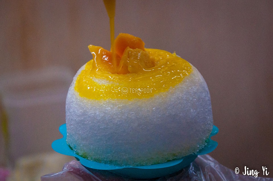 Hawaiian Mango Shaved Ice in the Kuching Summer 10