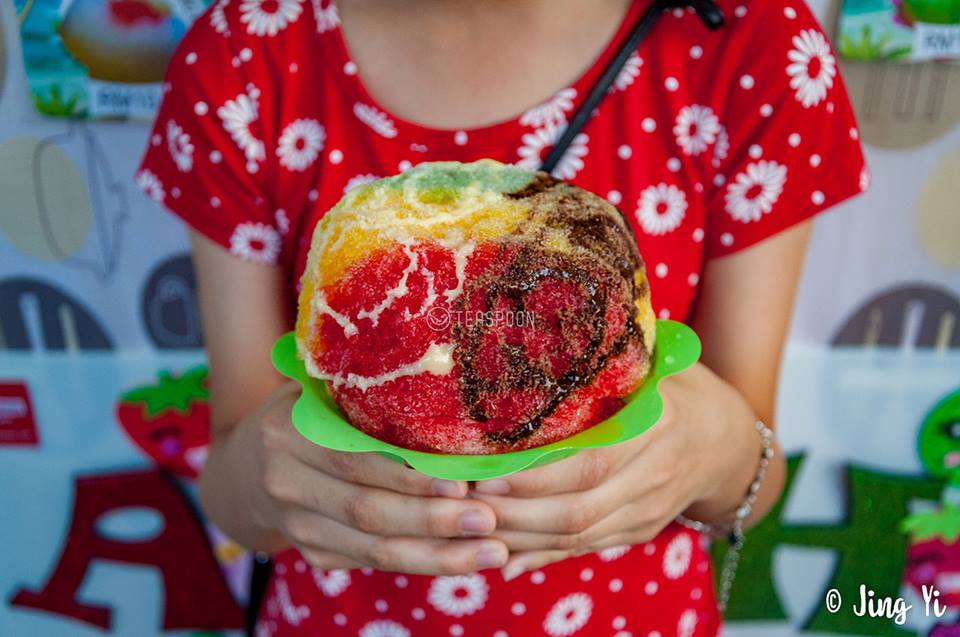 Hawaiian Mango Shaved Ice in the Kuching Summer 4