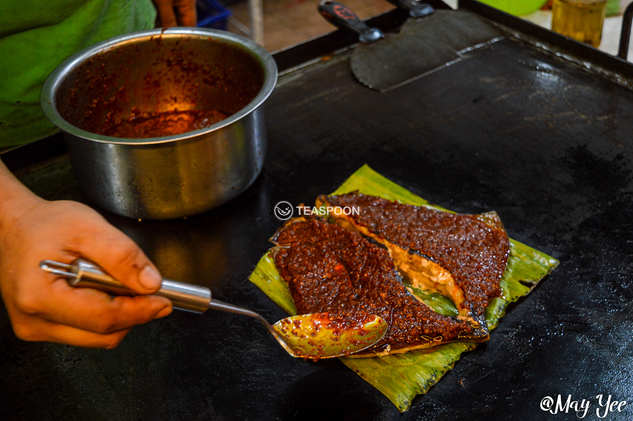 SUPPER 101 GRILLED FISH STALL GRILLED FISH MAKING (3)