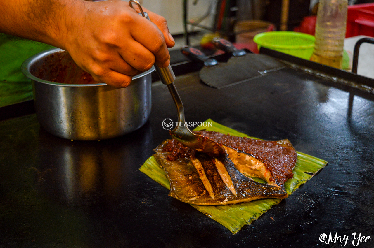 SUPPER 101 GRILLED FISH STALL GRILLED FISH MAKING