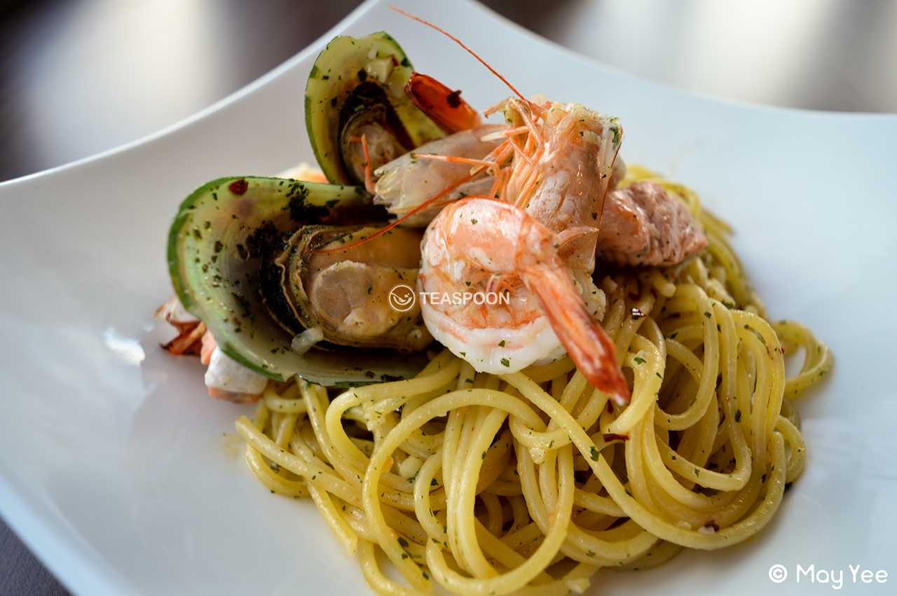 Seafood aglio olio (2)