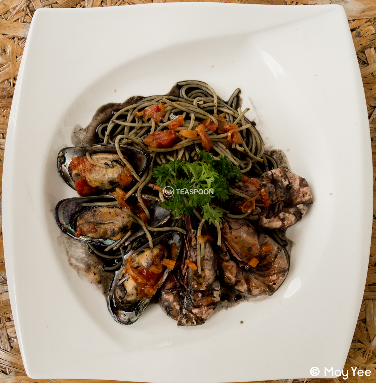 Squid Ink Seafood Pasta (3)