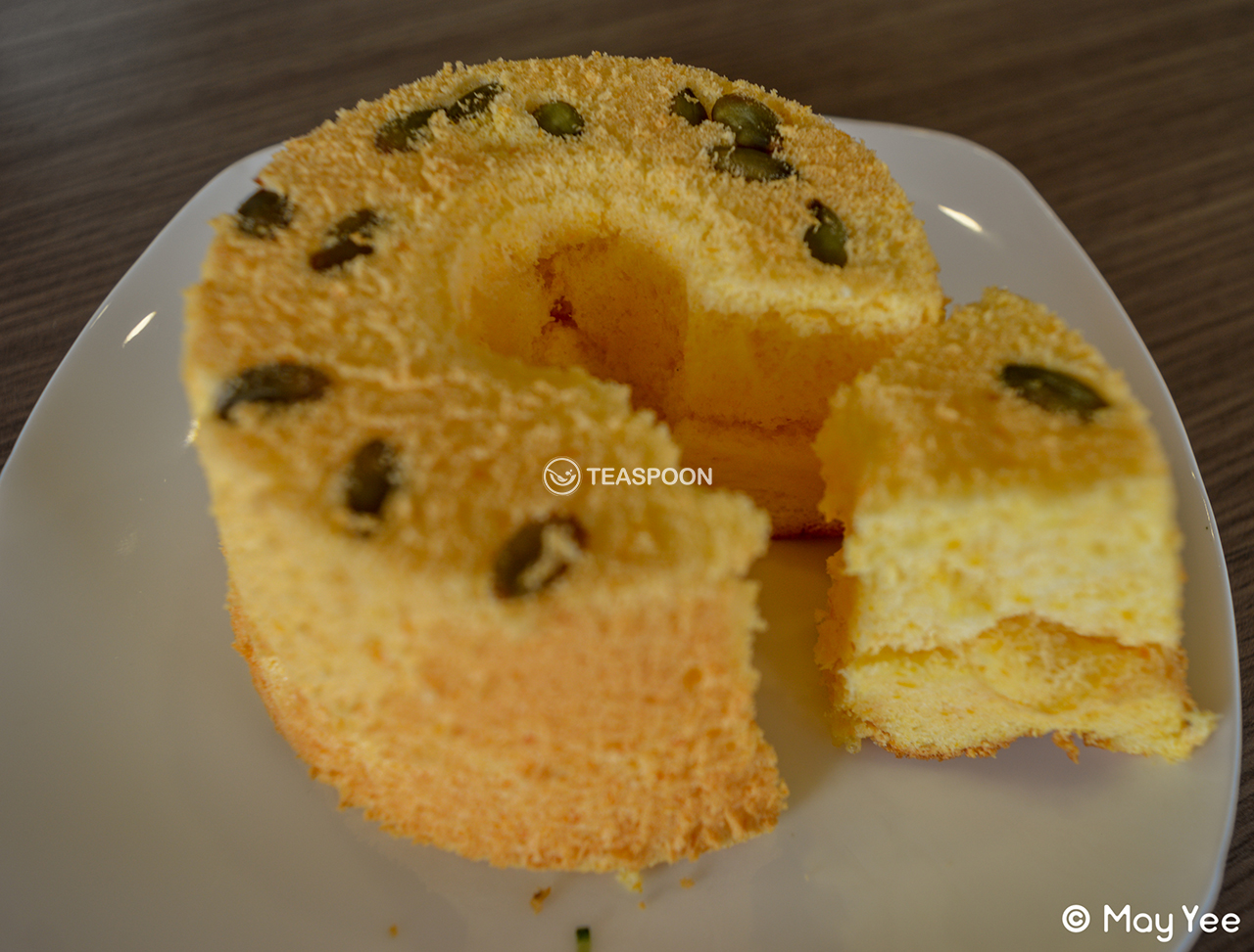 [Pumpkin Chiffon Cake]
