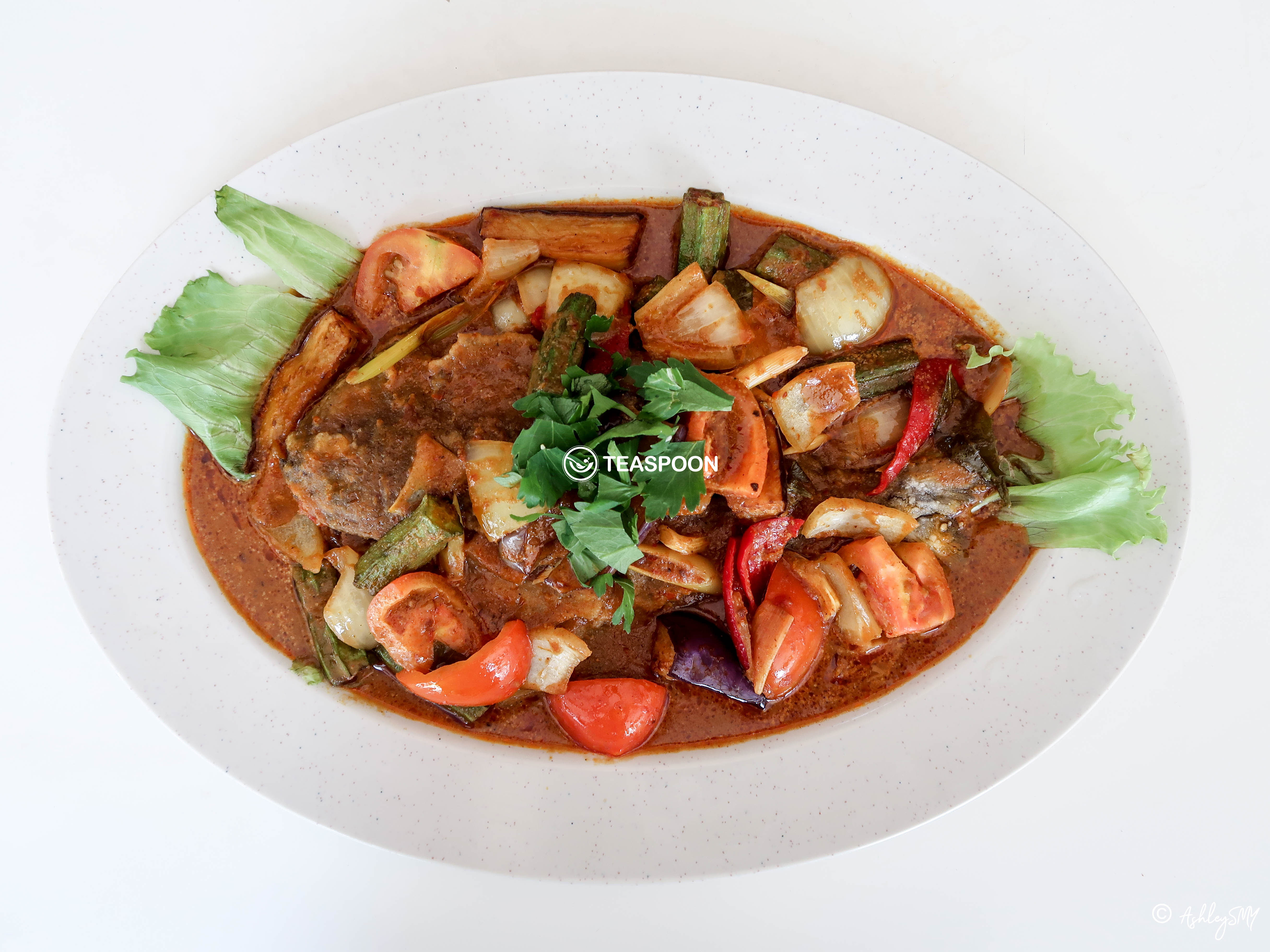 Deep Fried Black Pomfret w Assam Sauce (1)