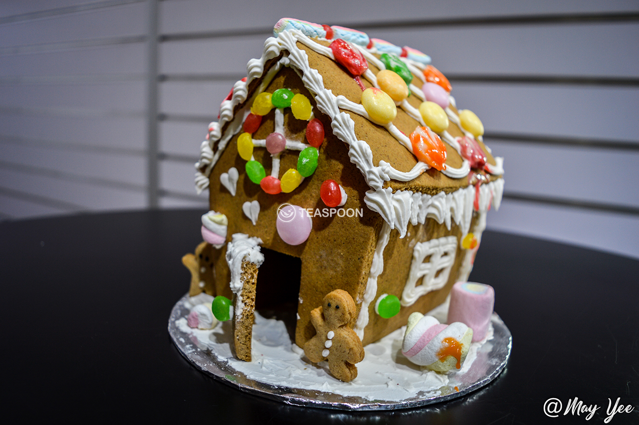 Gingerbread House 1 (2)