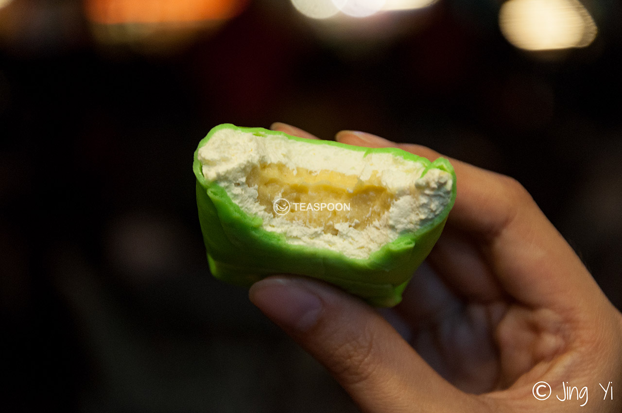 Durian pancake (6)