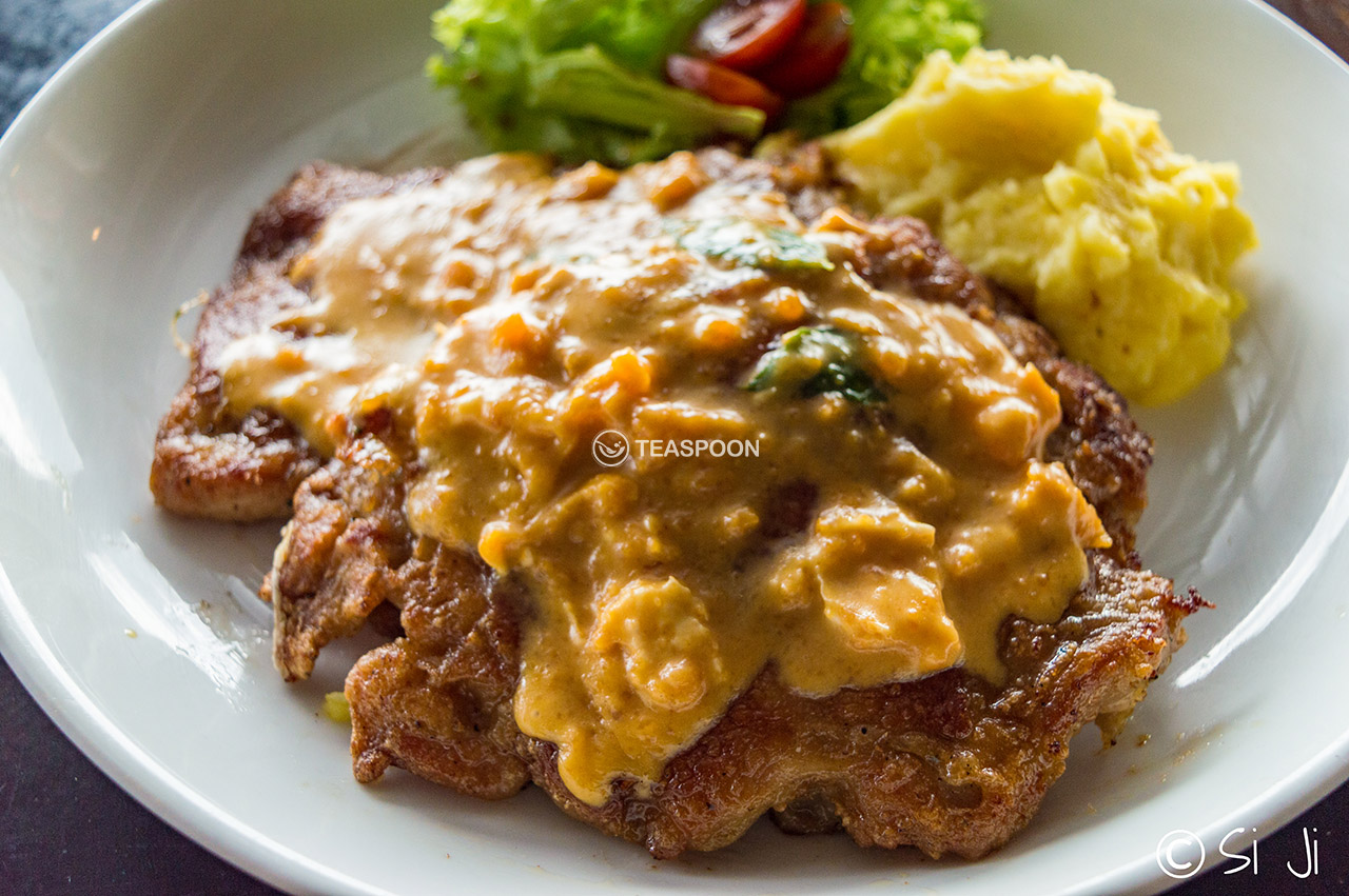 Salted egg chicken chop (4) copy