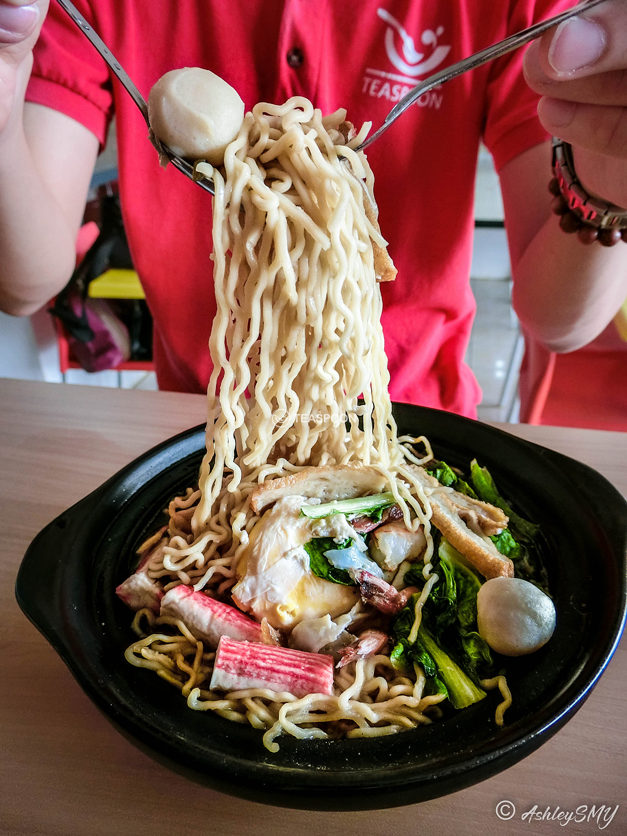 Seafood Claypot Mee (Eat) copy