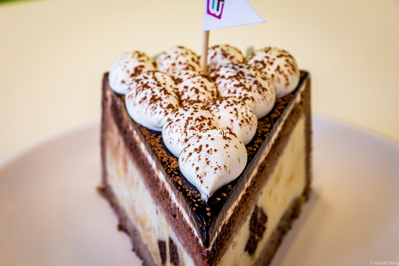 vanilla-cake-(1)